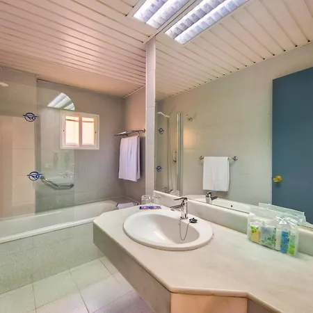 Globales Gardenia Hotell 3*