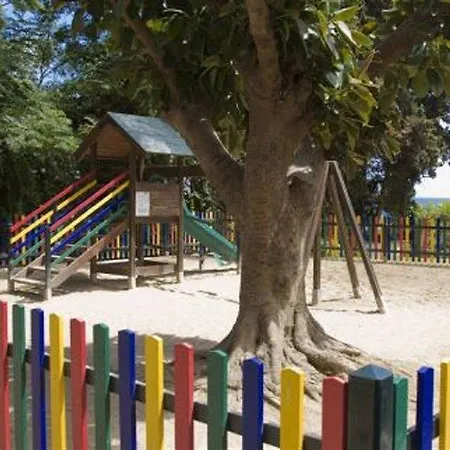 Globales Gardenia מלון