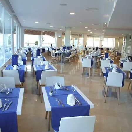 Globales Gardenia 3* פואנגירולה