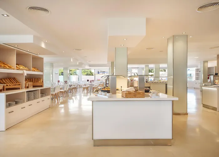 Globales Gardenia Hotel 3*