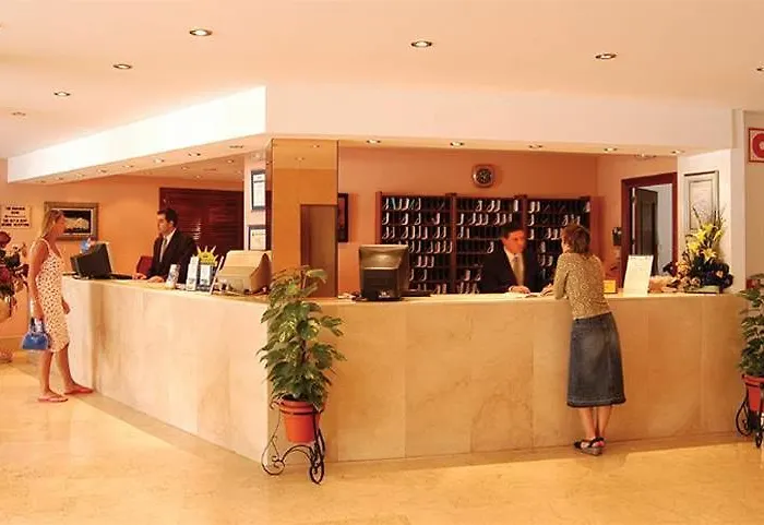 Globales Gardenia Hotel