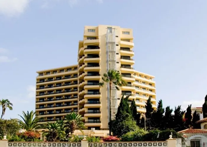 Hotel Globales Gardenia 3*