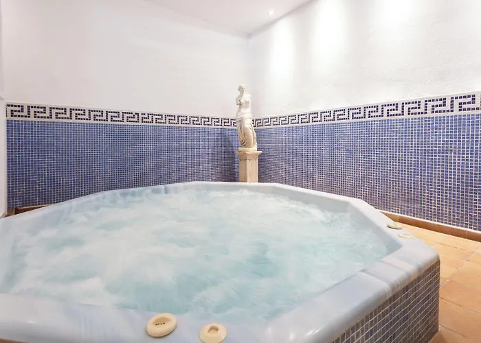 Hotel Globales Gardenia 3*